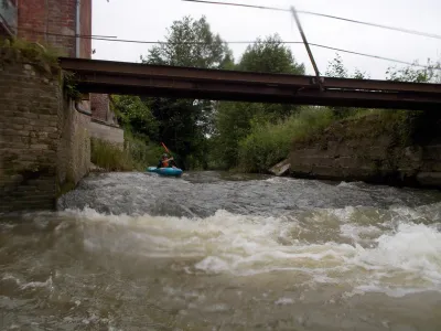 Arnaud à l'approche du barrage du moulin d'Etréaupont (classe 2).